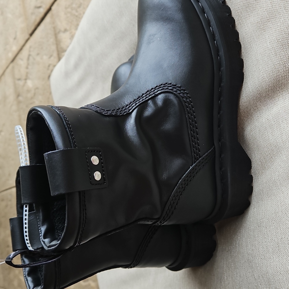 Dr Martens Anistone Slip-on Biker Boots Black Wanama Leather Woman's 5, Men's 4